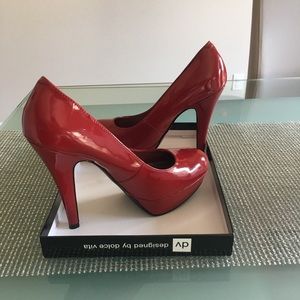 Patent leather pumps 4 1/2 inch heel